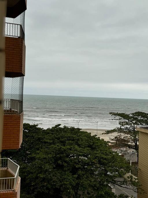Aconchegante Apto Centro de Mongaguá e Beira-Mar