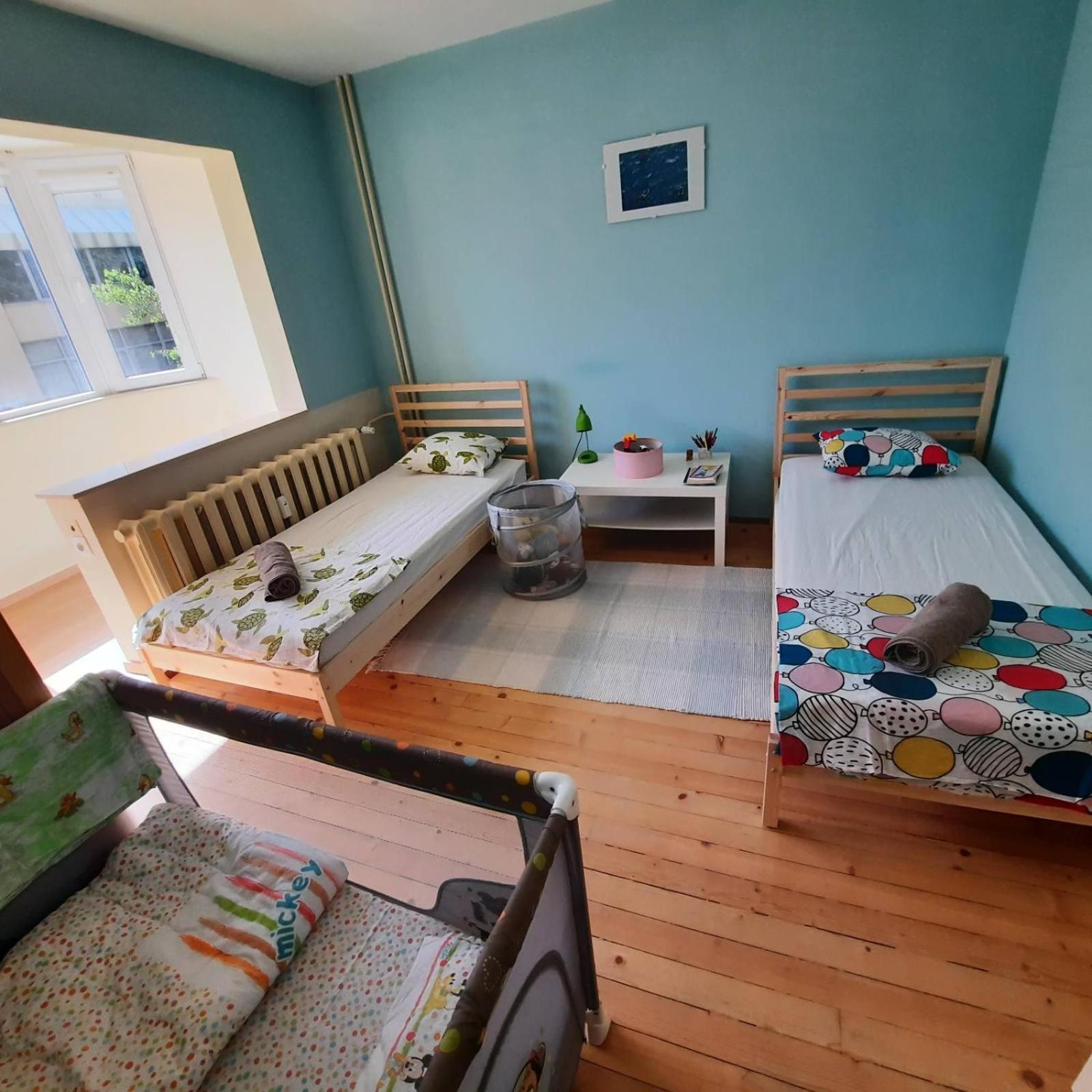 Spacious 3 bedroom apartment, close to metro station