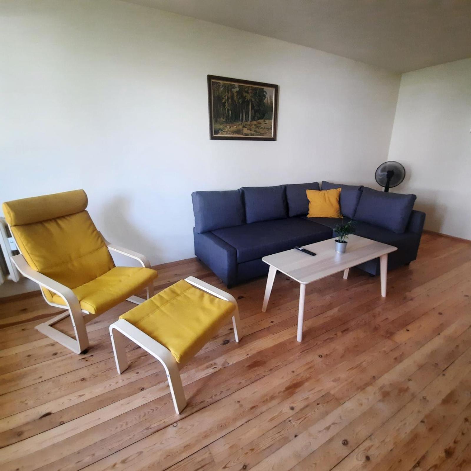 Spacious 3 bedroom apartment, close to metro station