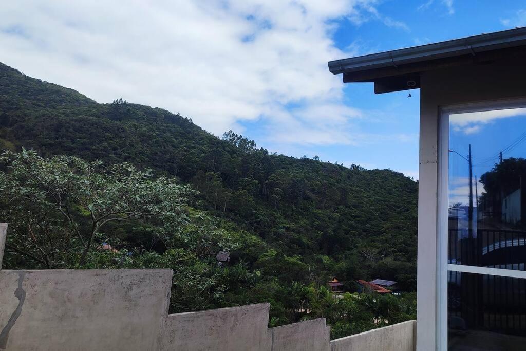 Casa vista para a montanha para 4 pessoas