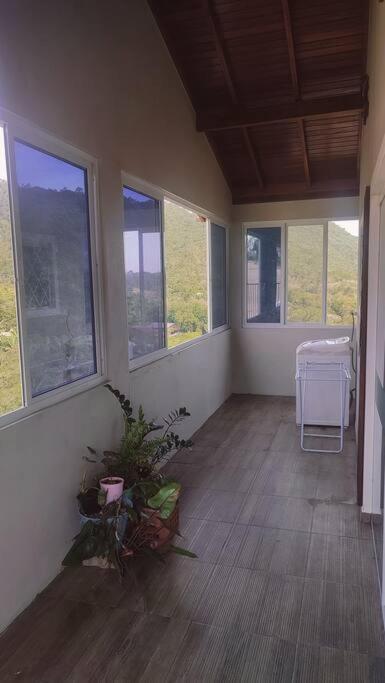 Casa vista para a montanha para 4 pessoas