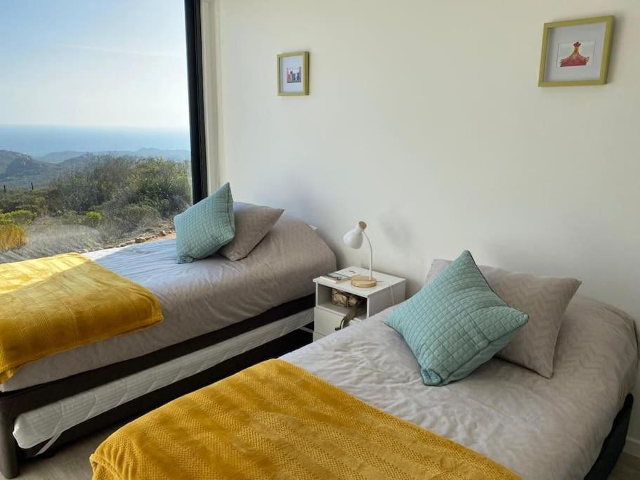 Casa con vista al mar