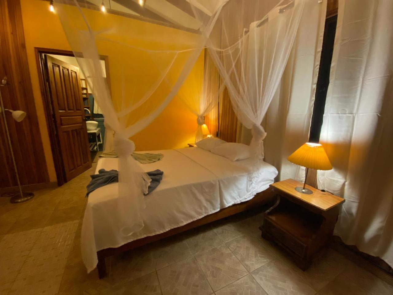 Pura Vida Boutique Apartments