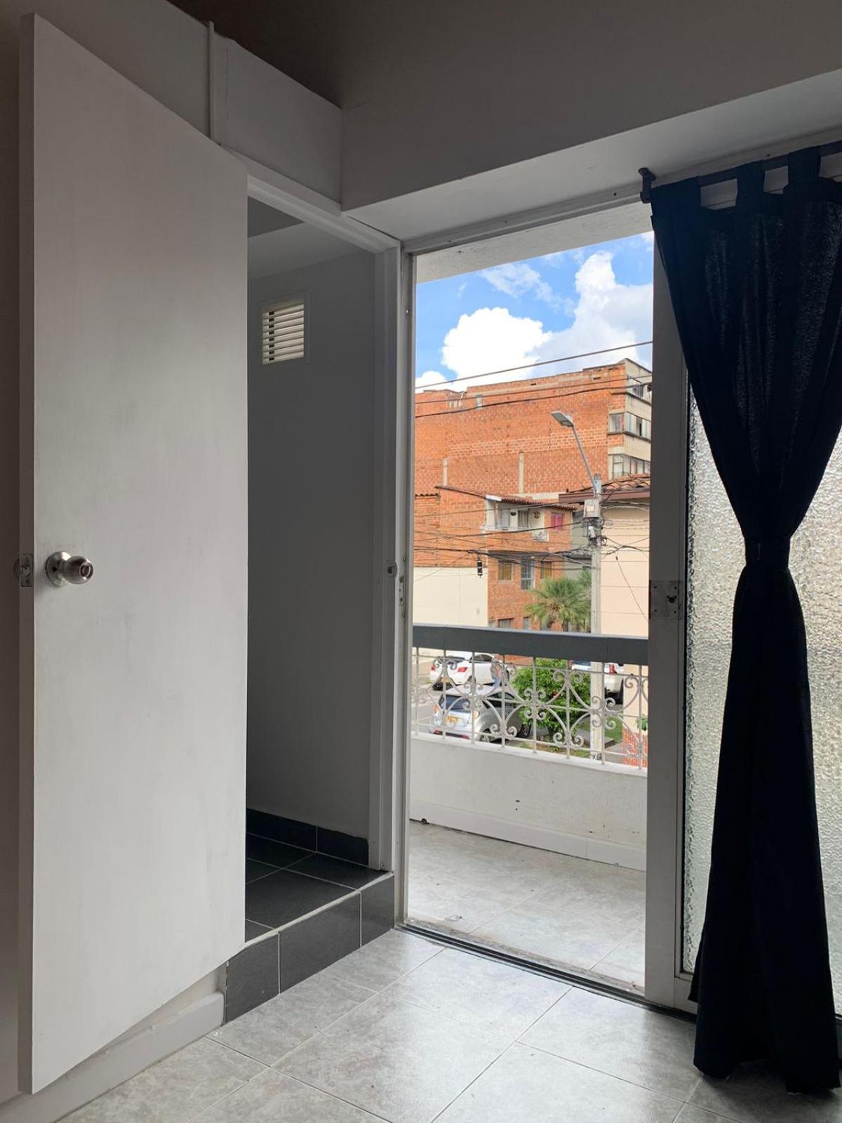 Hostal CasaBlanca, Laureles Estadio