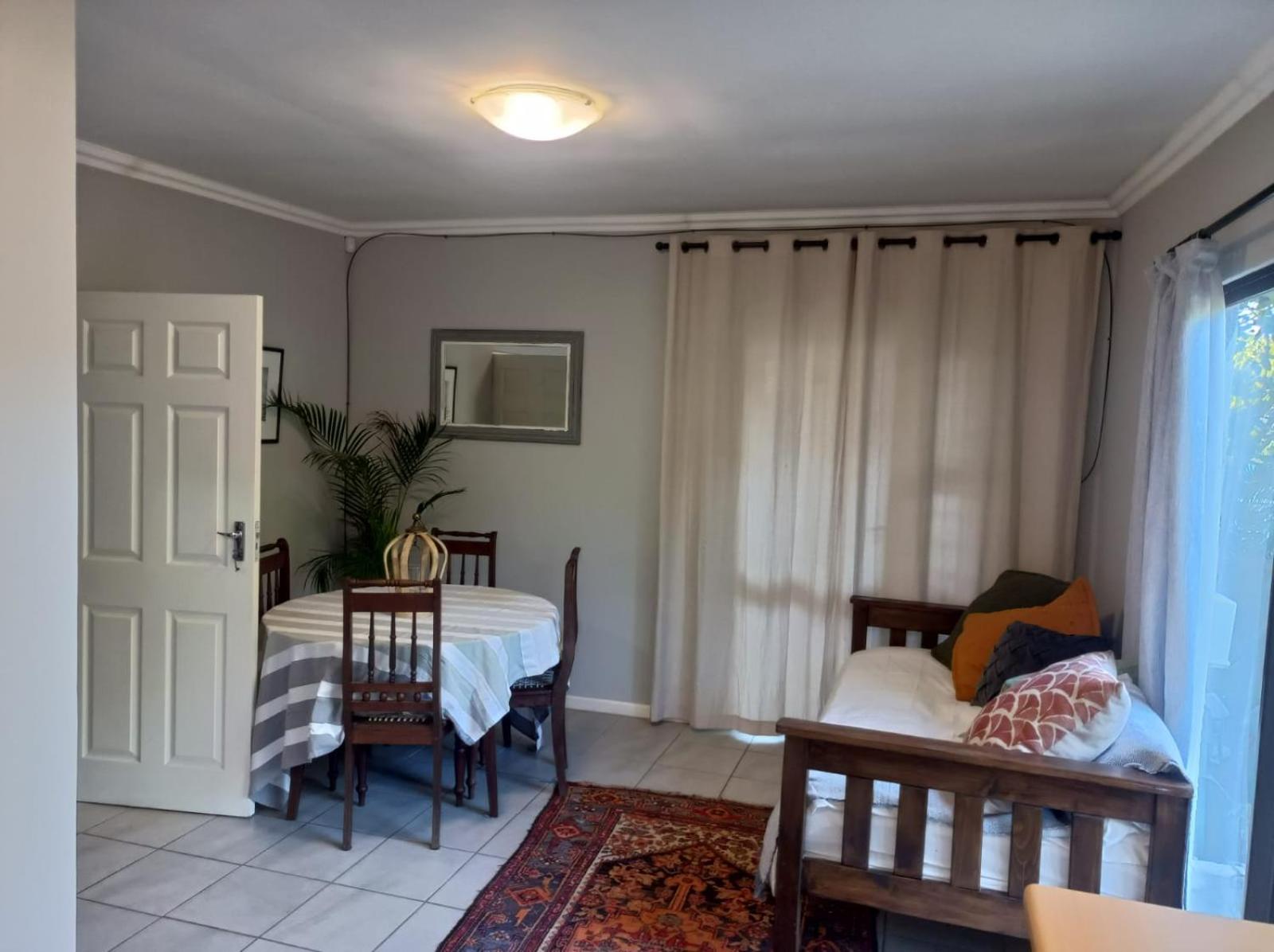 The Well Cottage, Paarl view 3