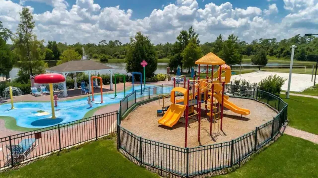 Cozy Vacation Townhome 4BD3BA SD2607