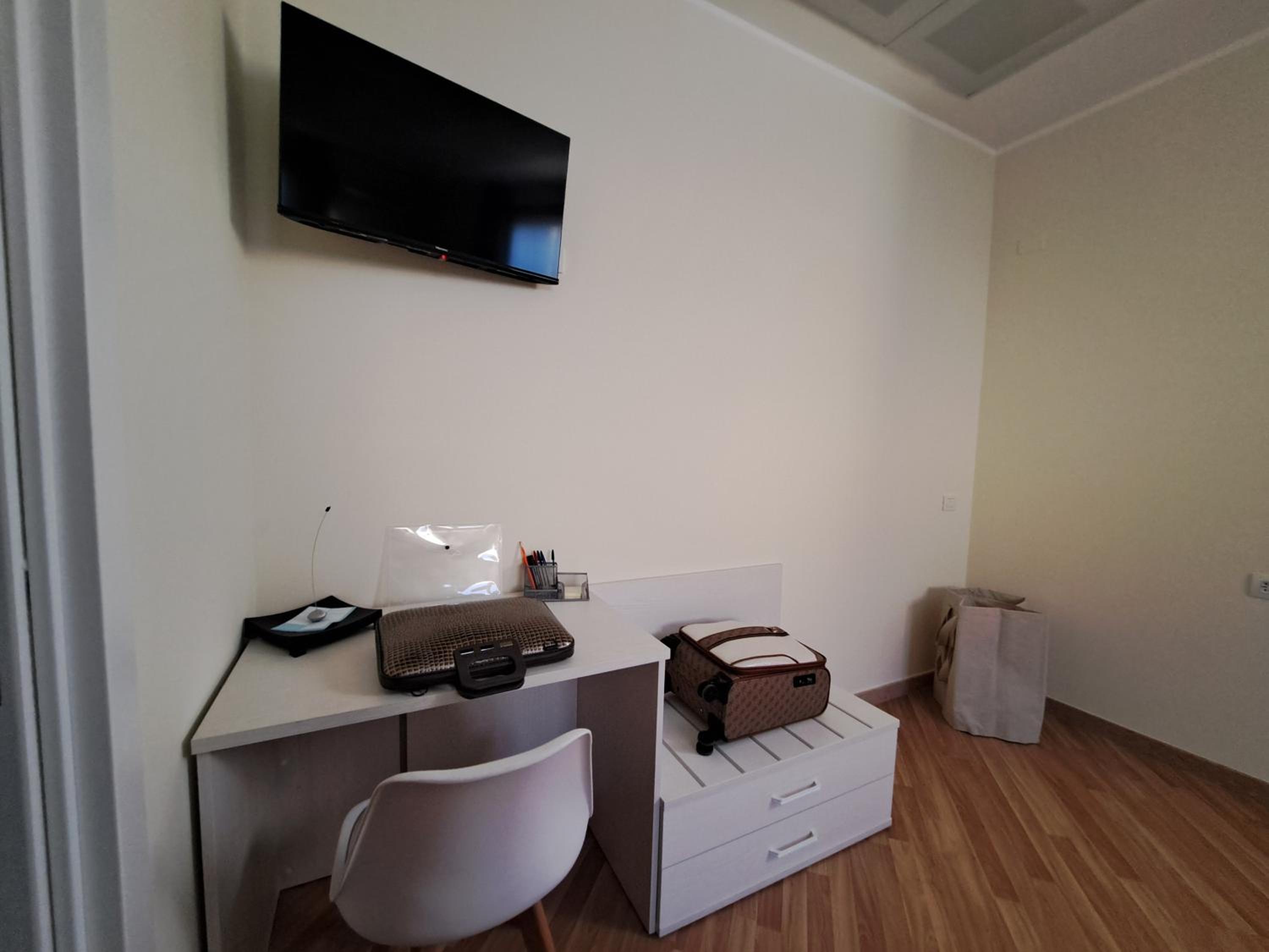 Photo 16