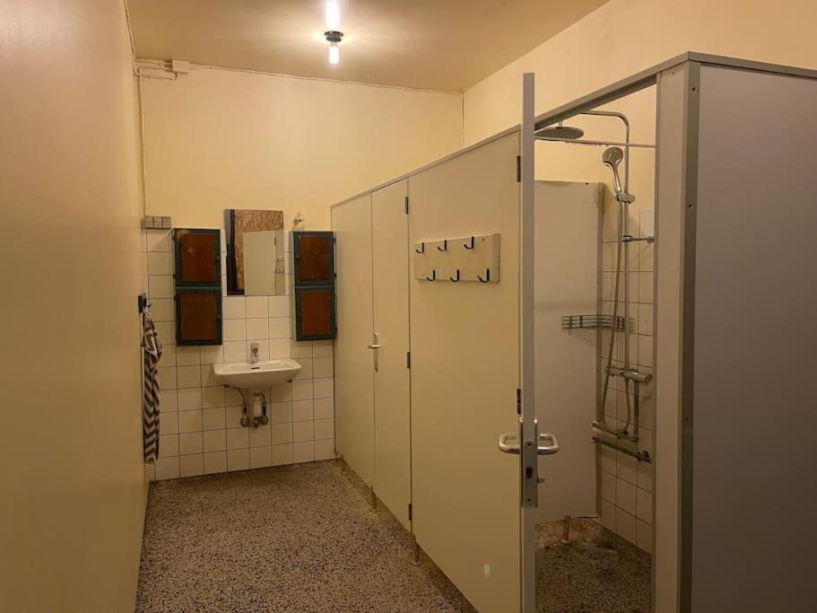 Eventyrligt og rummeligt hus med havudsigt