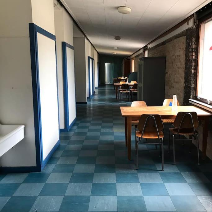 Eventyrligt og rummeligt hus med havudsigt