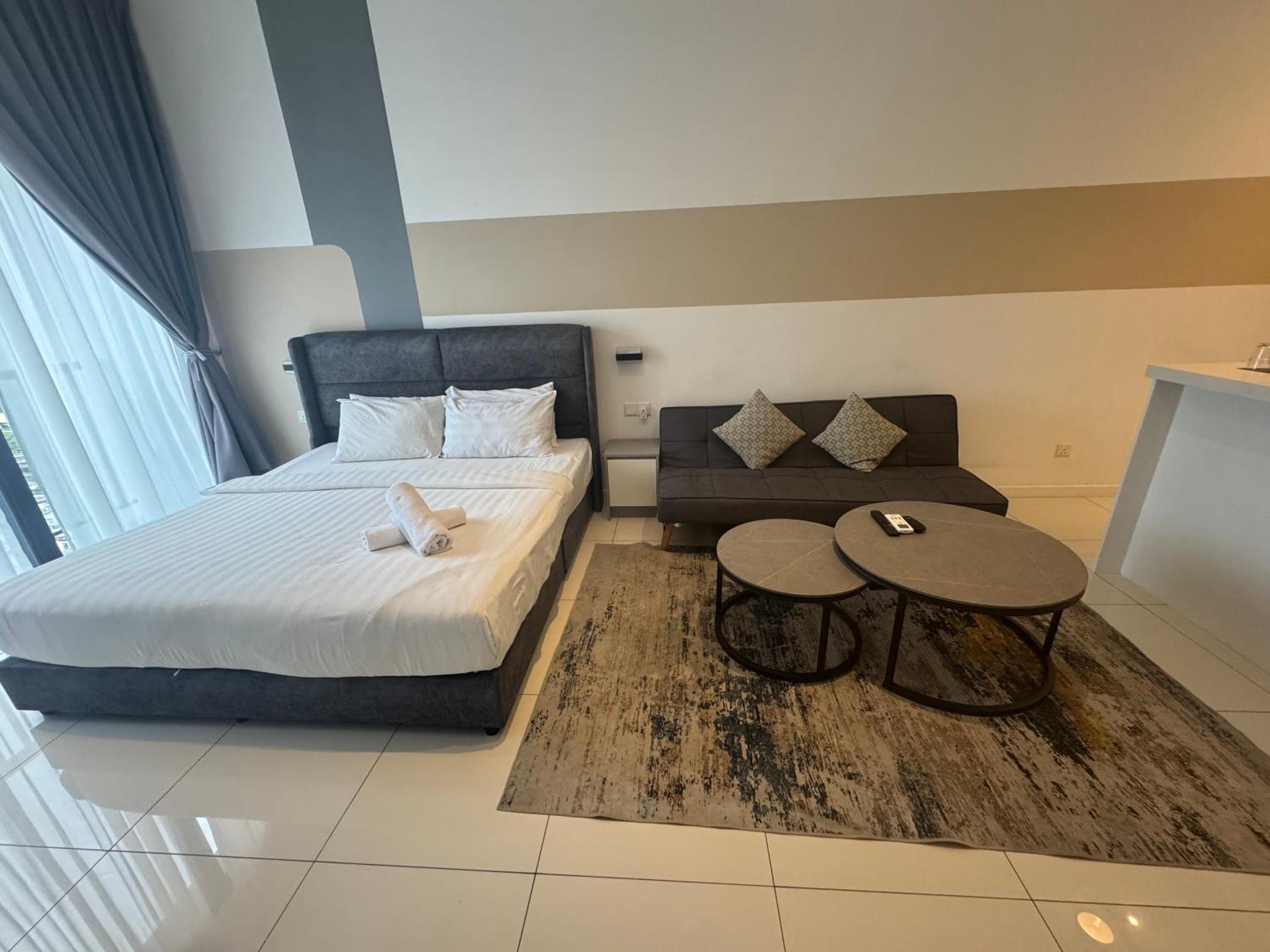 KLcc suites At tower 1