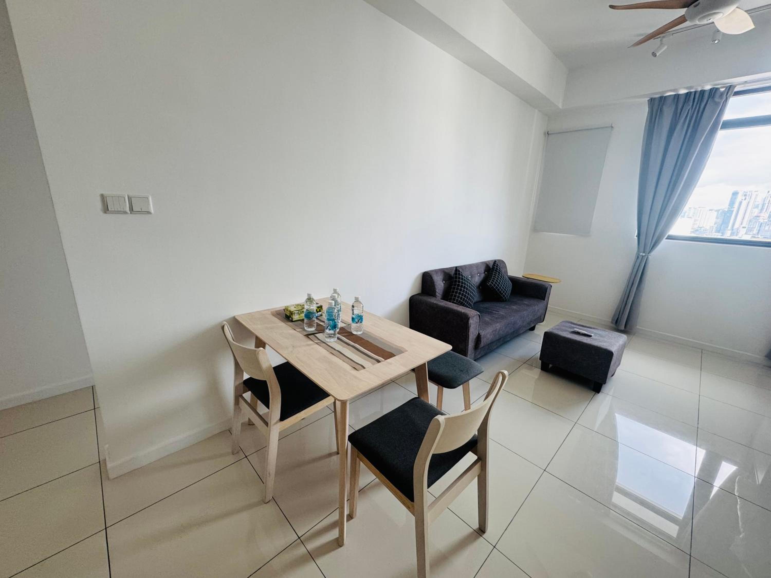 KLcc suites At tower 1