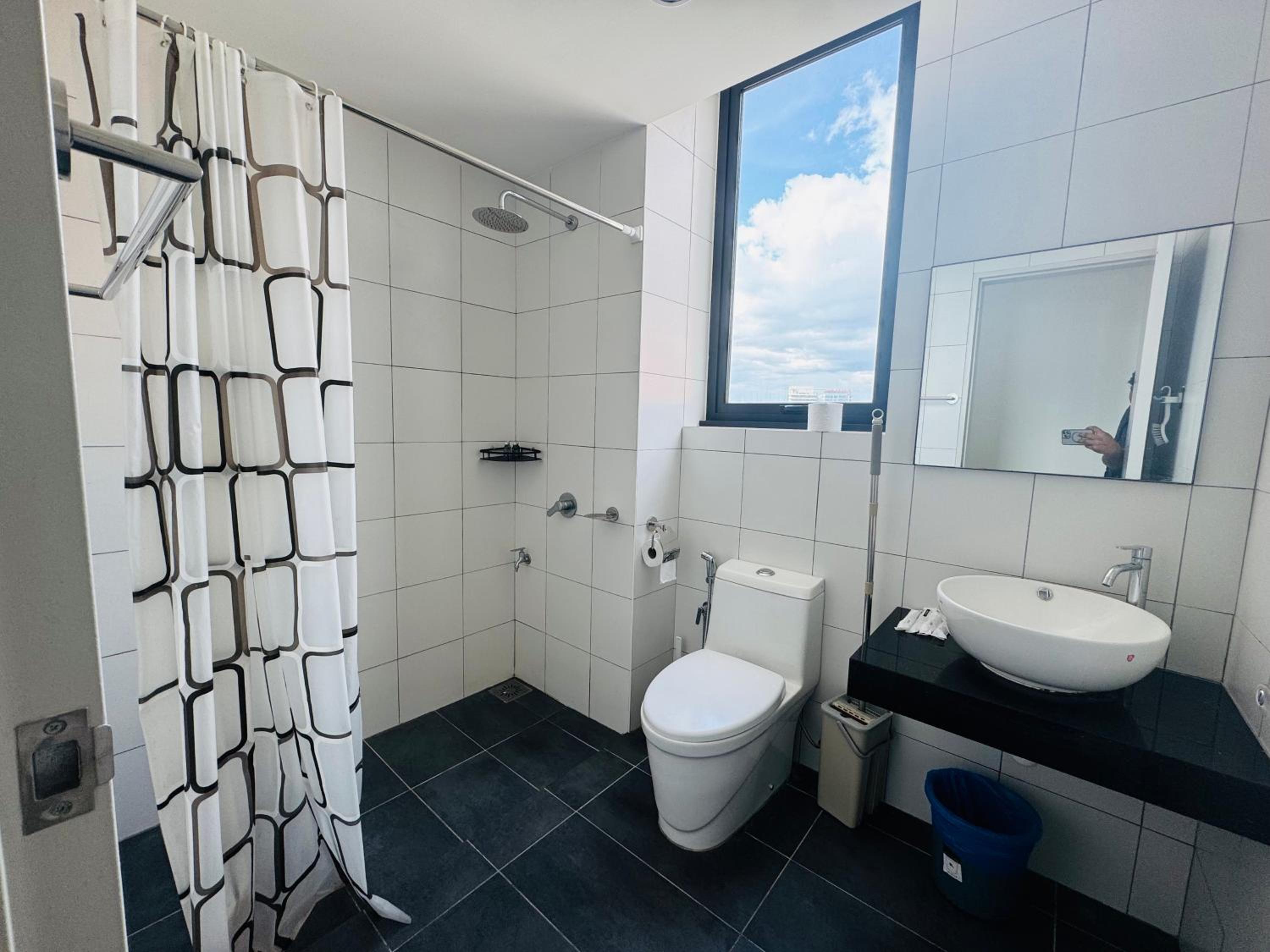 KLcc suites At tower 1