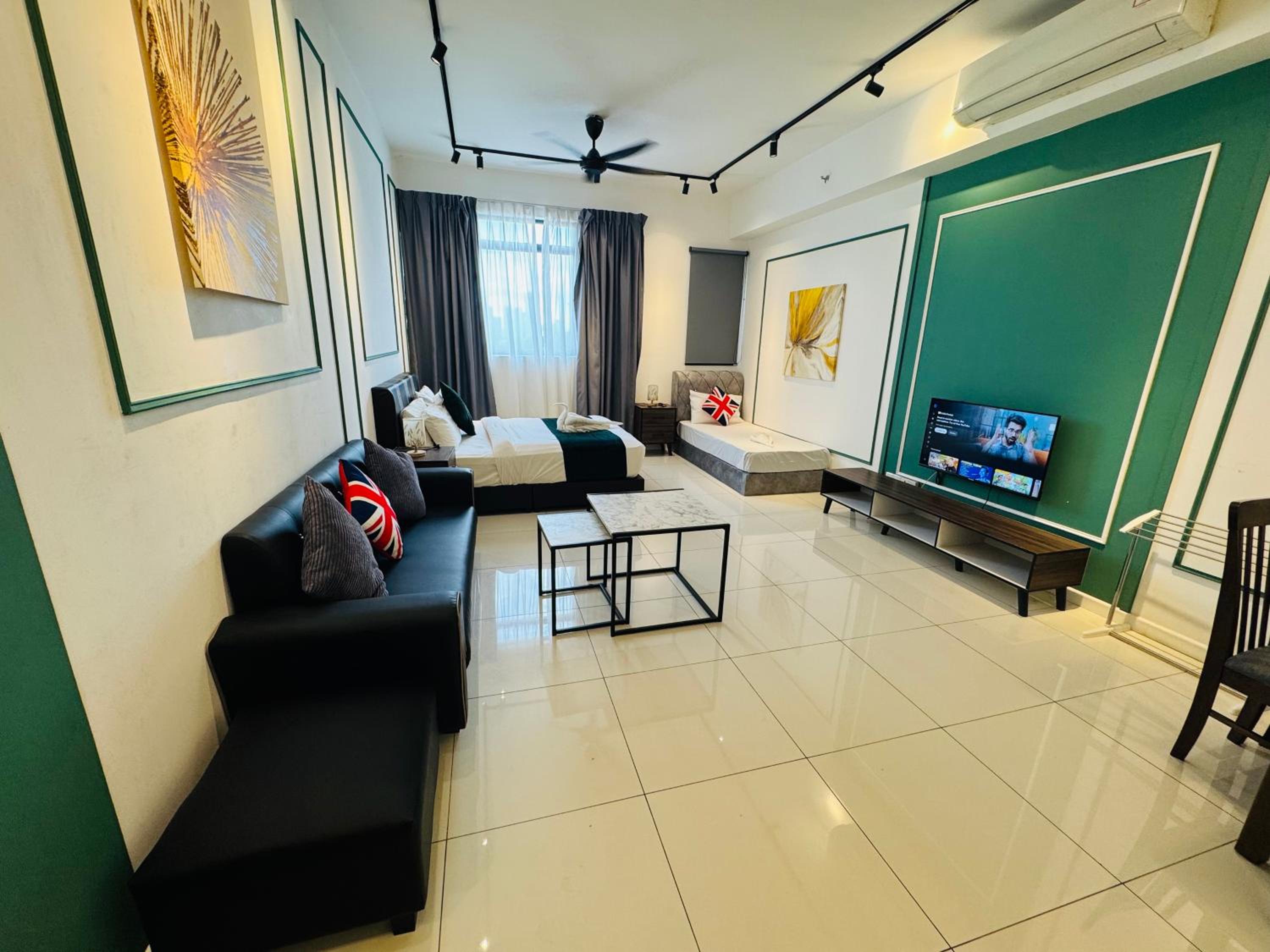 KLcc suites At tower 1