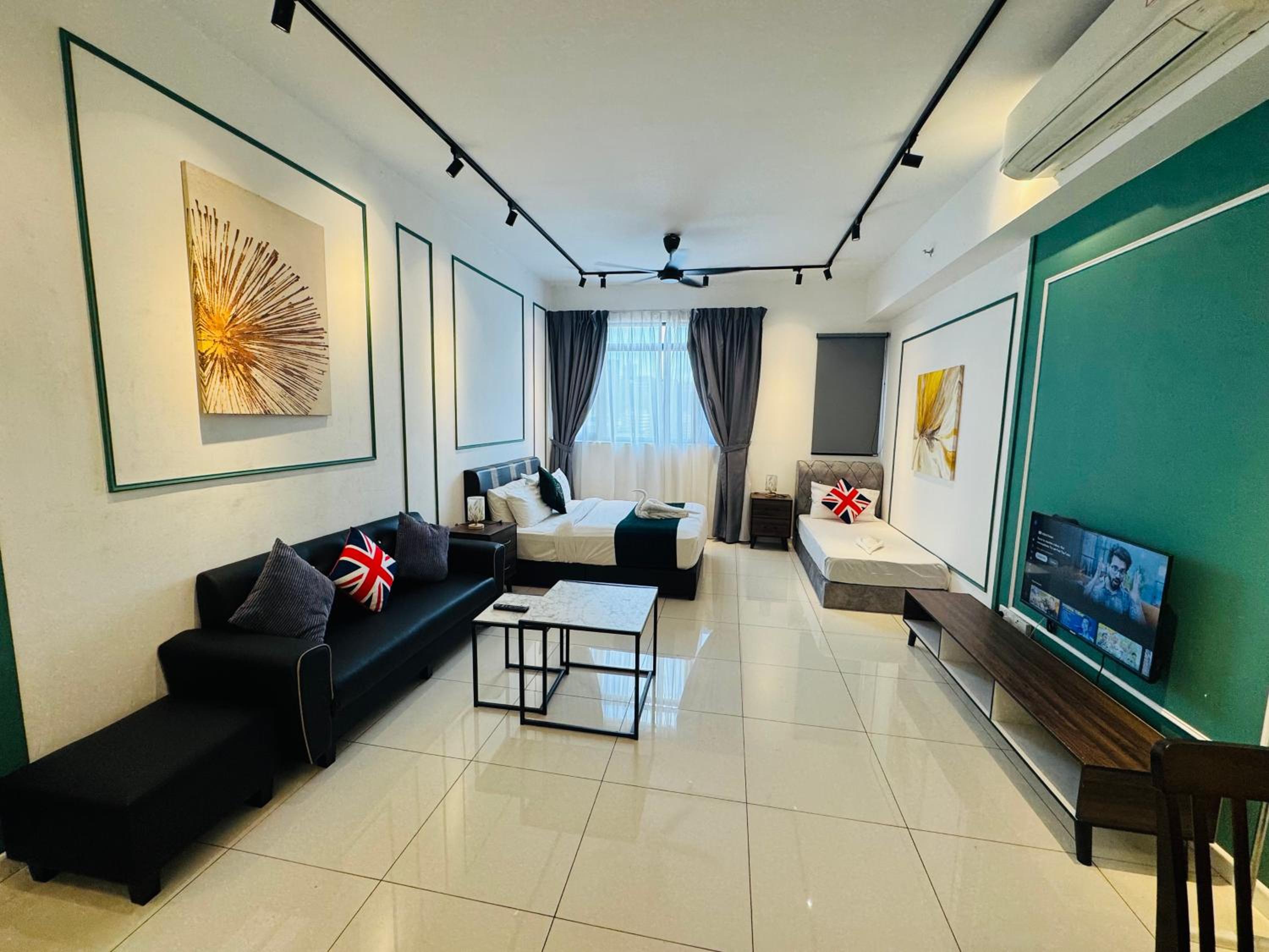 KLcc suites At tower 1