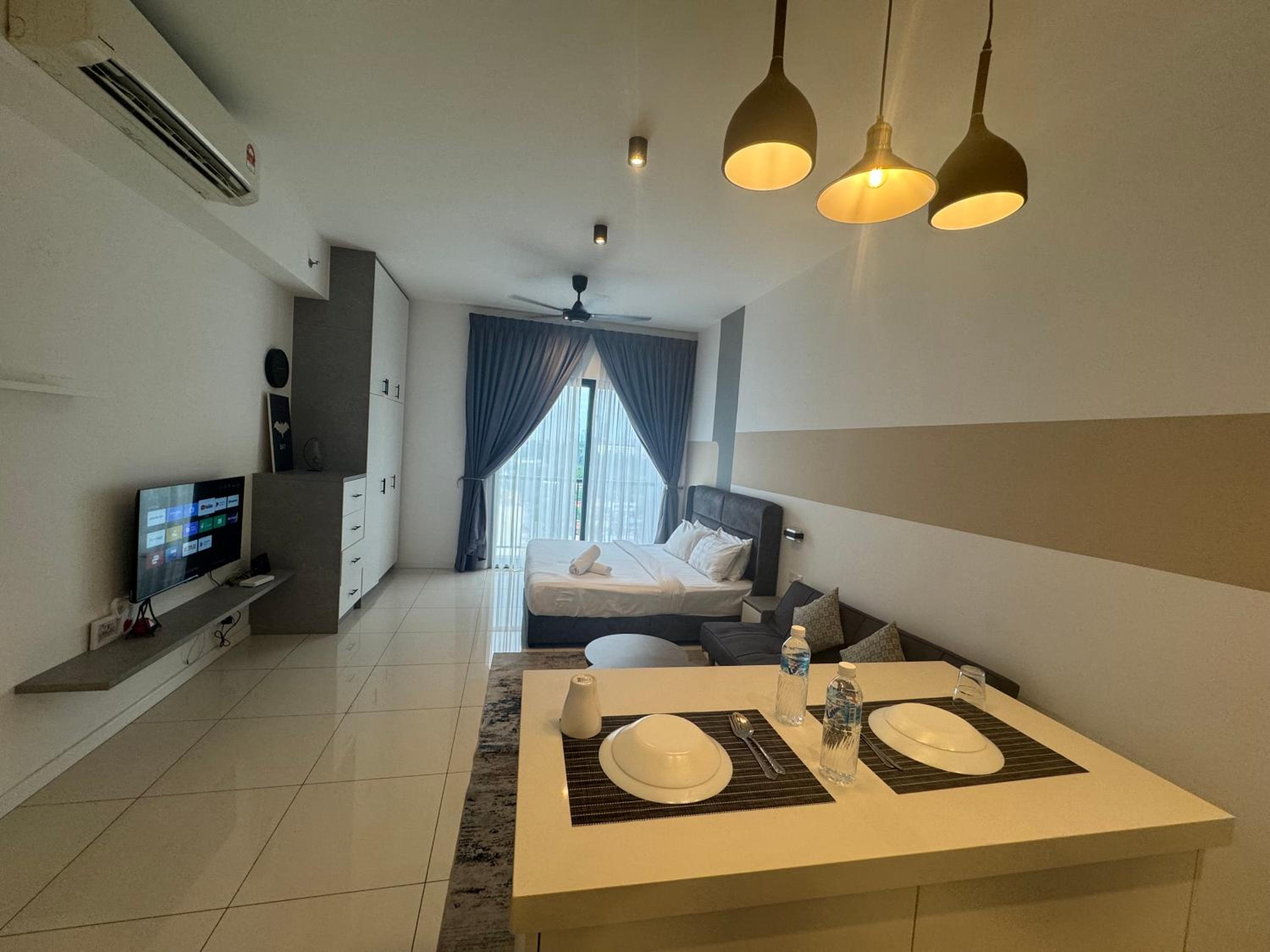 KLcc suites At tower 1
