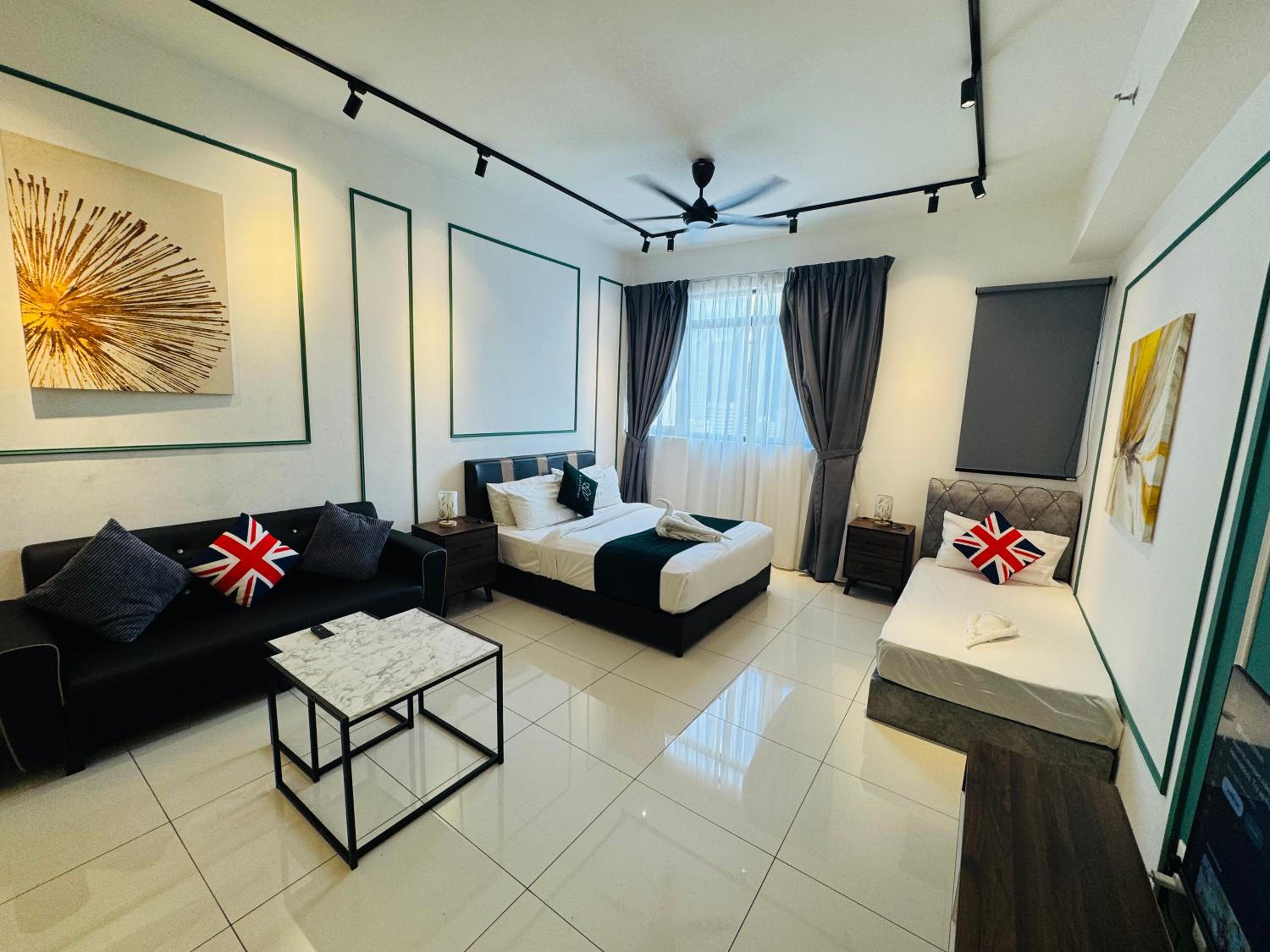 KLcc suites At tower 1