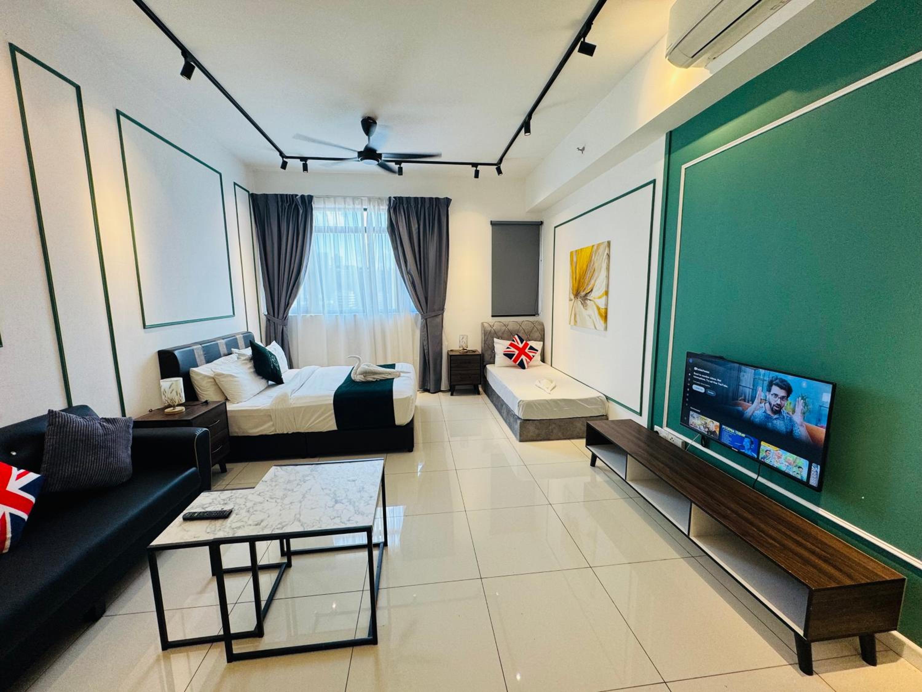 KLcc suites At tower 1