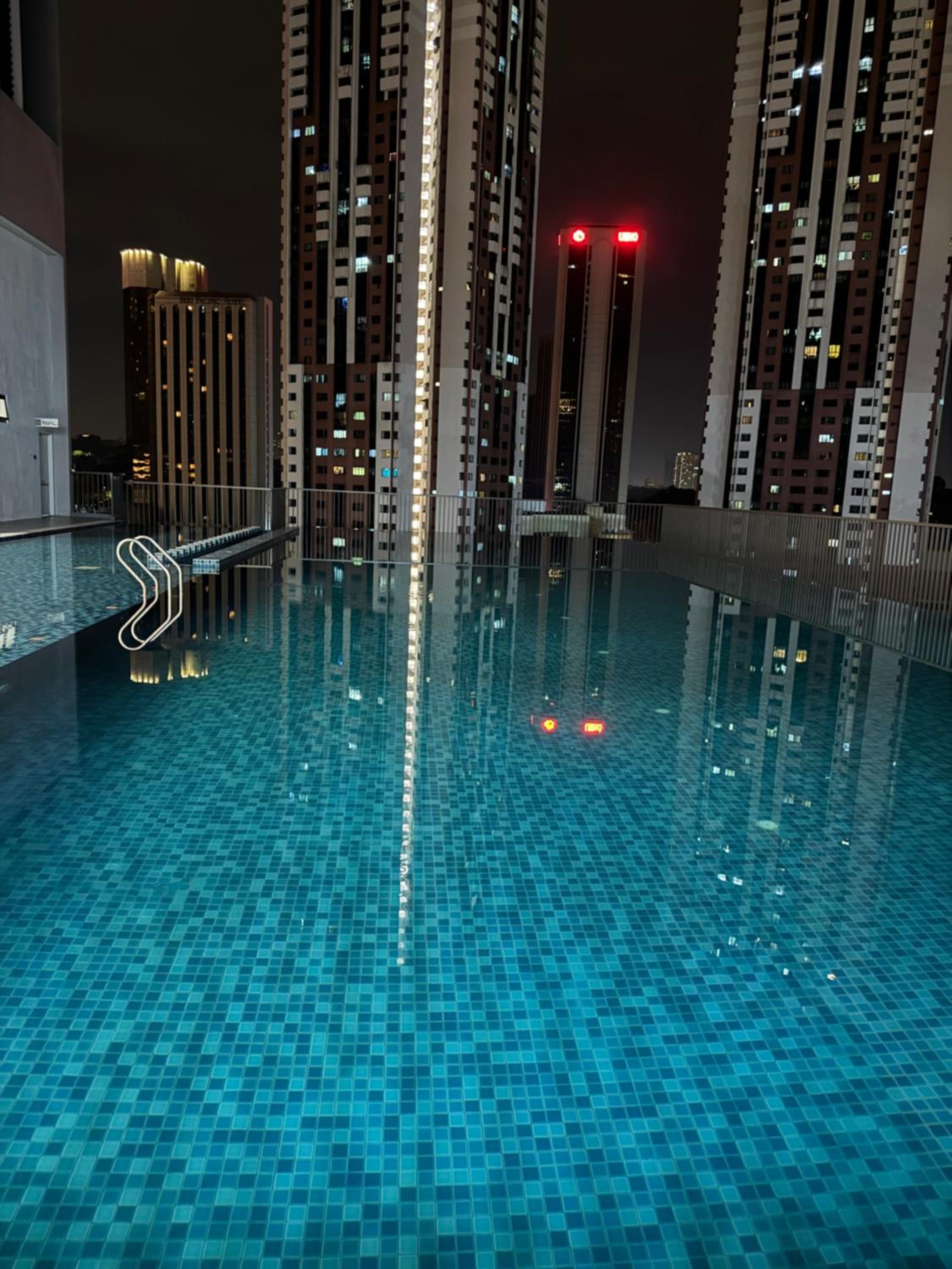 KLcc suites At tower 1