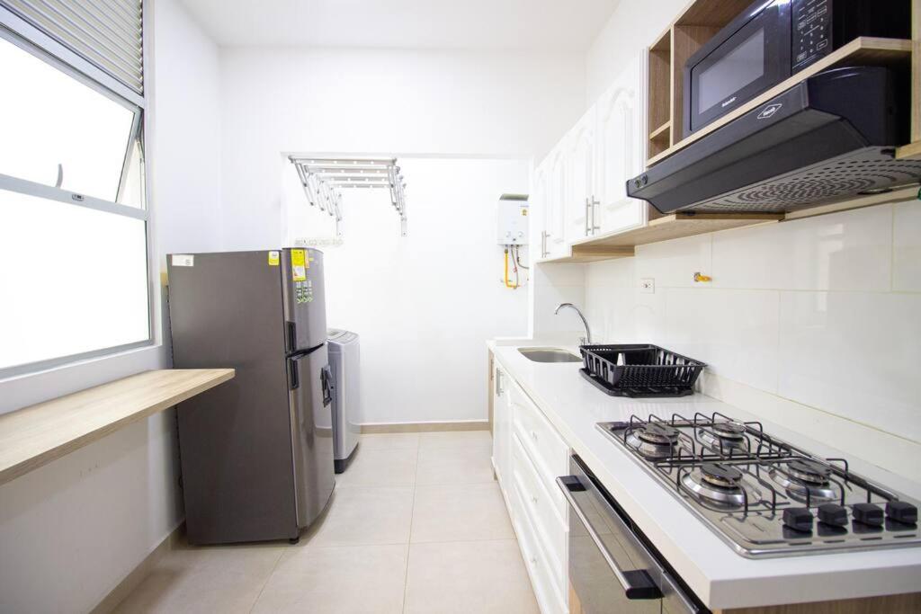 2 BR Barrio Estadio, cerca al Metro, parqueadero 303
