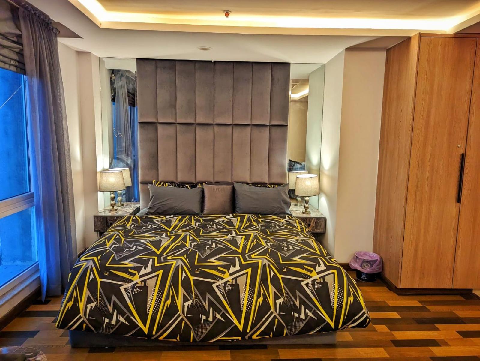 Experience The Art of Luxury living in Gold Crest Mall DHA Lahore view 2