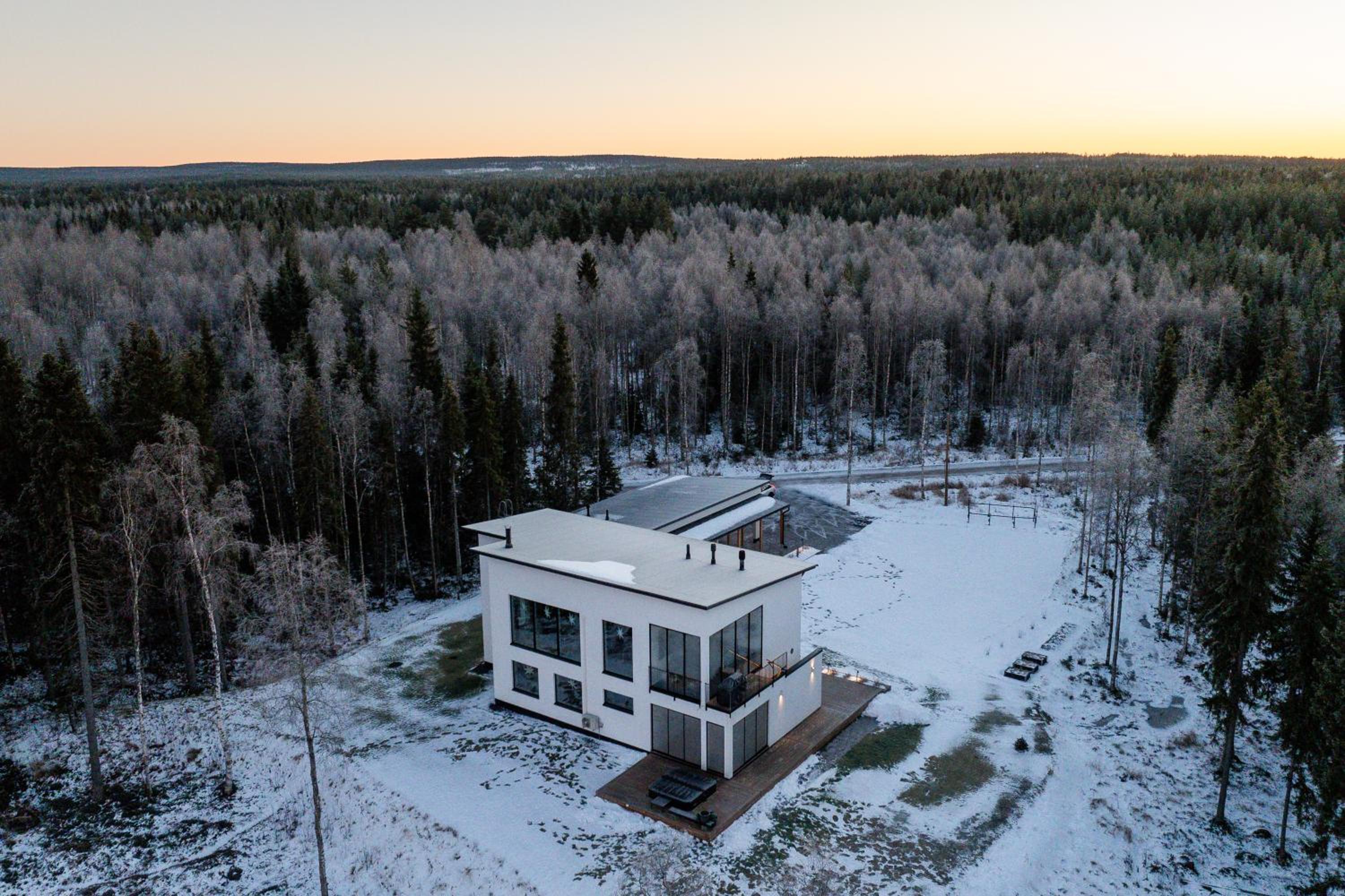 Villa Forest -private location, sauna and jacuzzi view 4