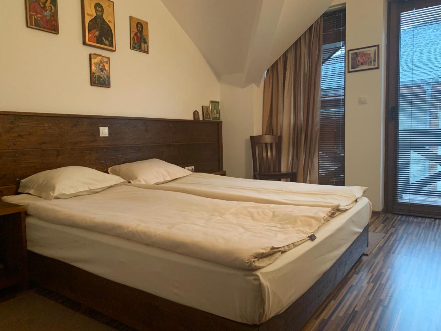 Granat Gondola Apartments next to Ski Lift