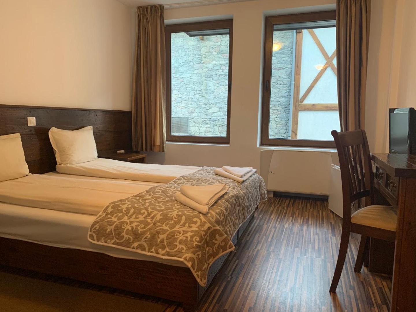 Granat Gondola Apartments next to Ski Lift
