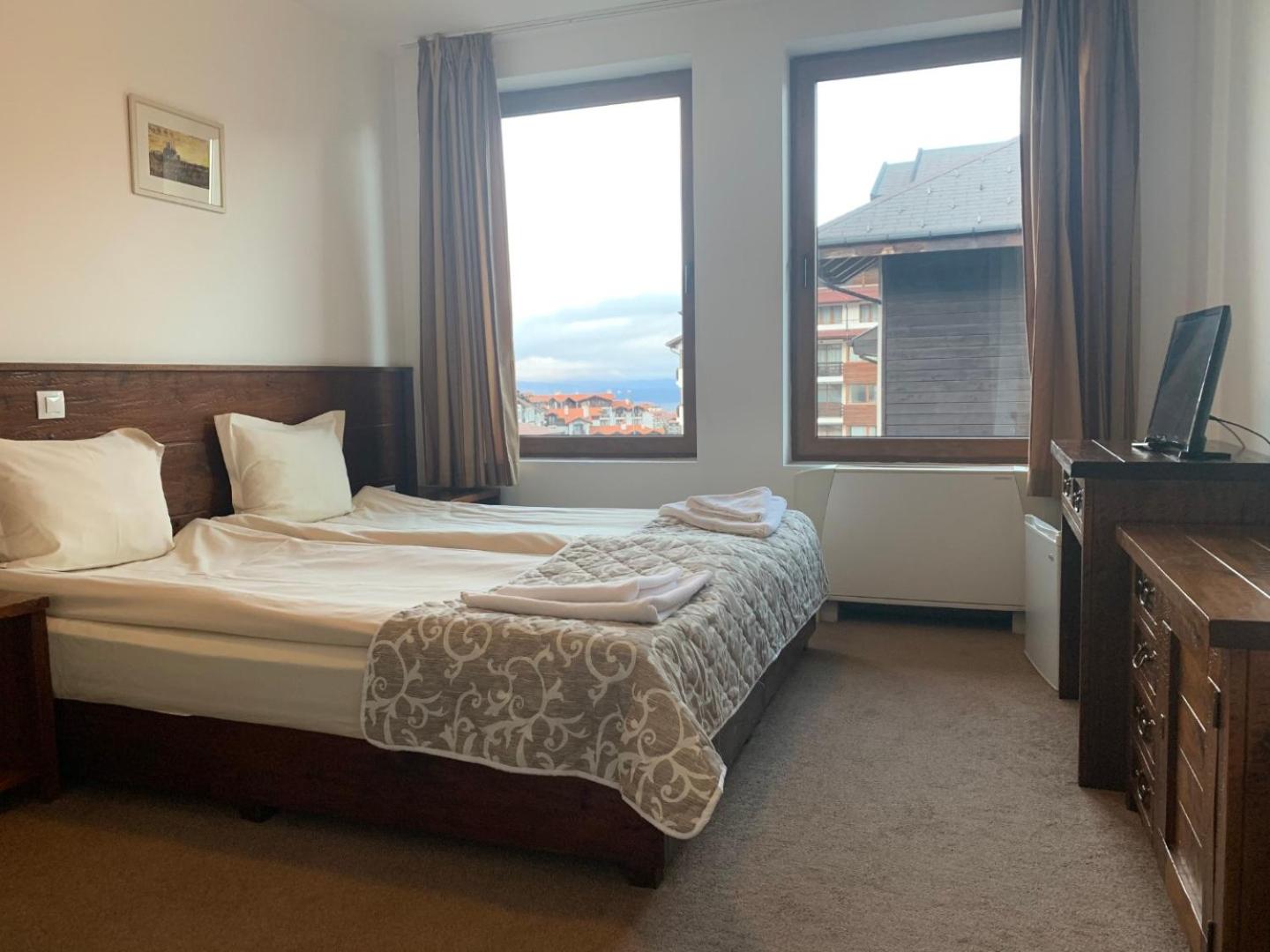 Granat Gondola Apartments next to Ski Lift