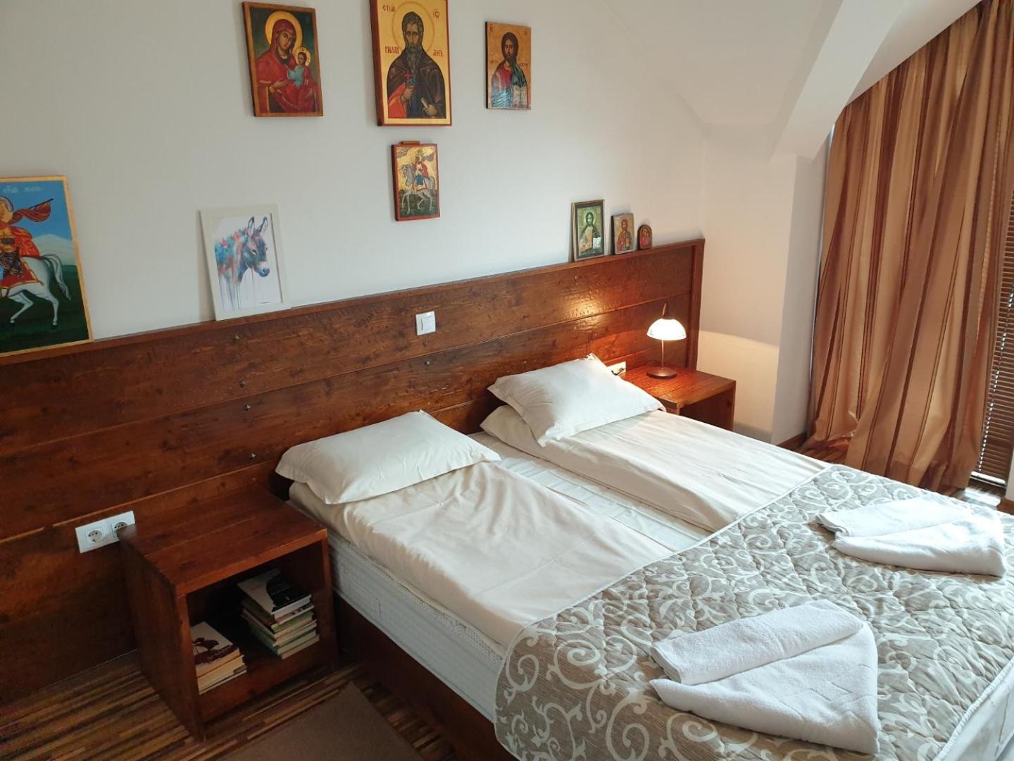Granat Gondola Apartments next to Ski Lift