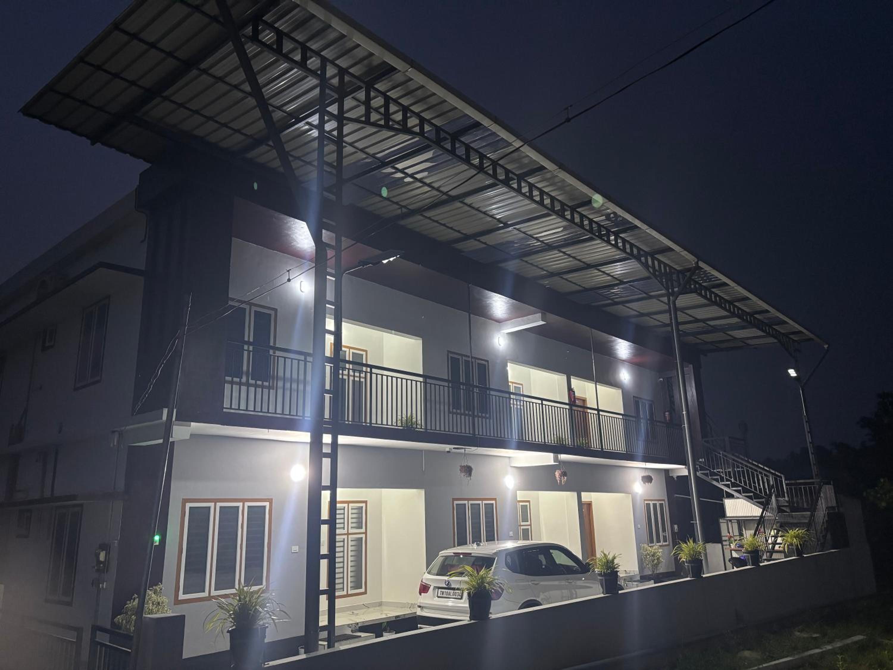 Diamond3 Apartment view 3