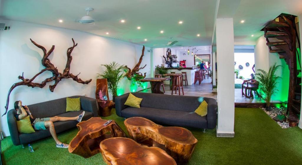 lounge