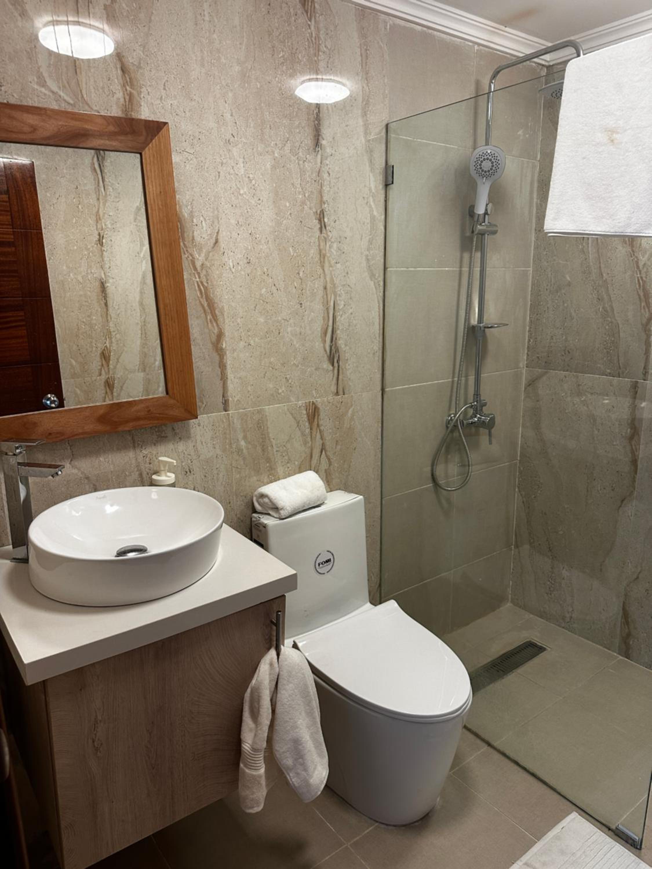 Gold Reef 101 - Exclusiv 2 BR mit Pool, Beach Shuttle und Tiefgarage