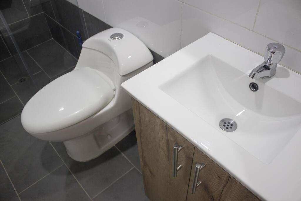 Apartamento el mejor barrio de Medellin 401