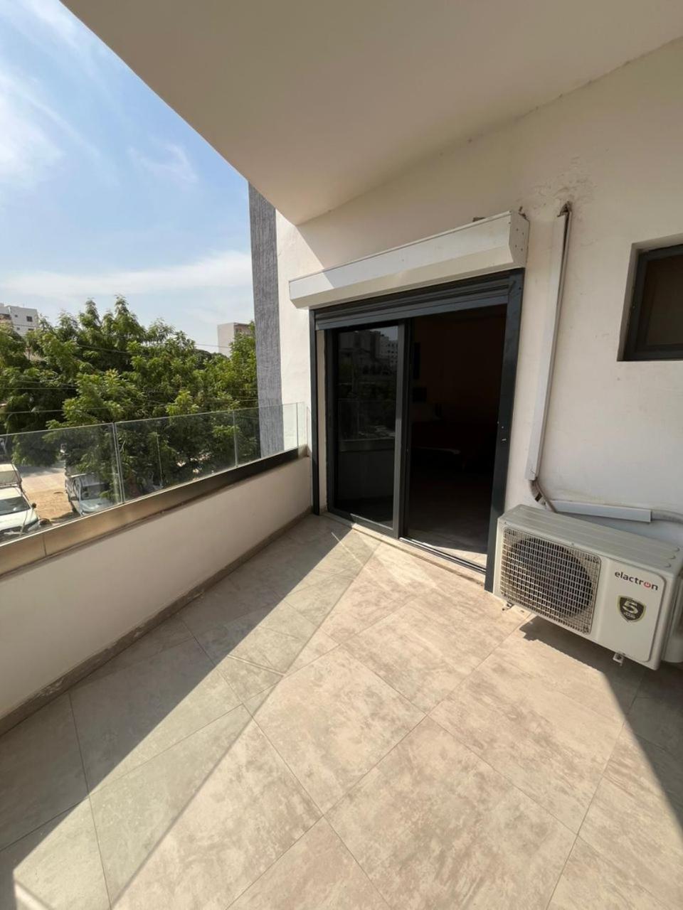 Ideal F4 view 3