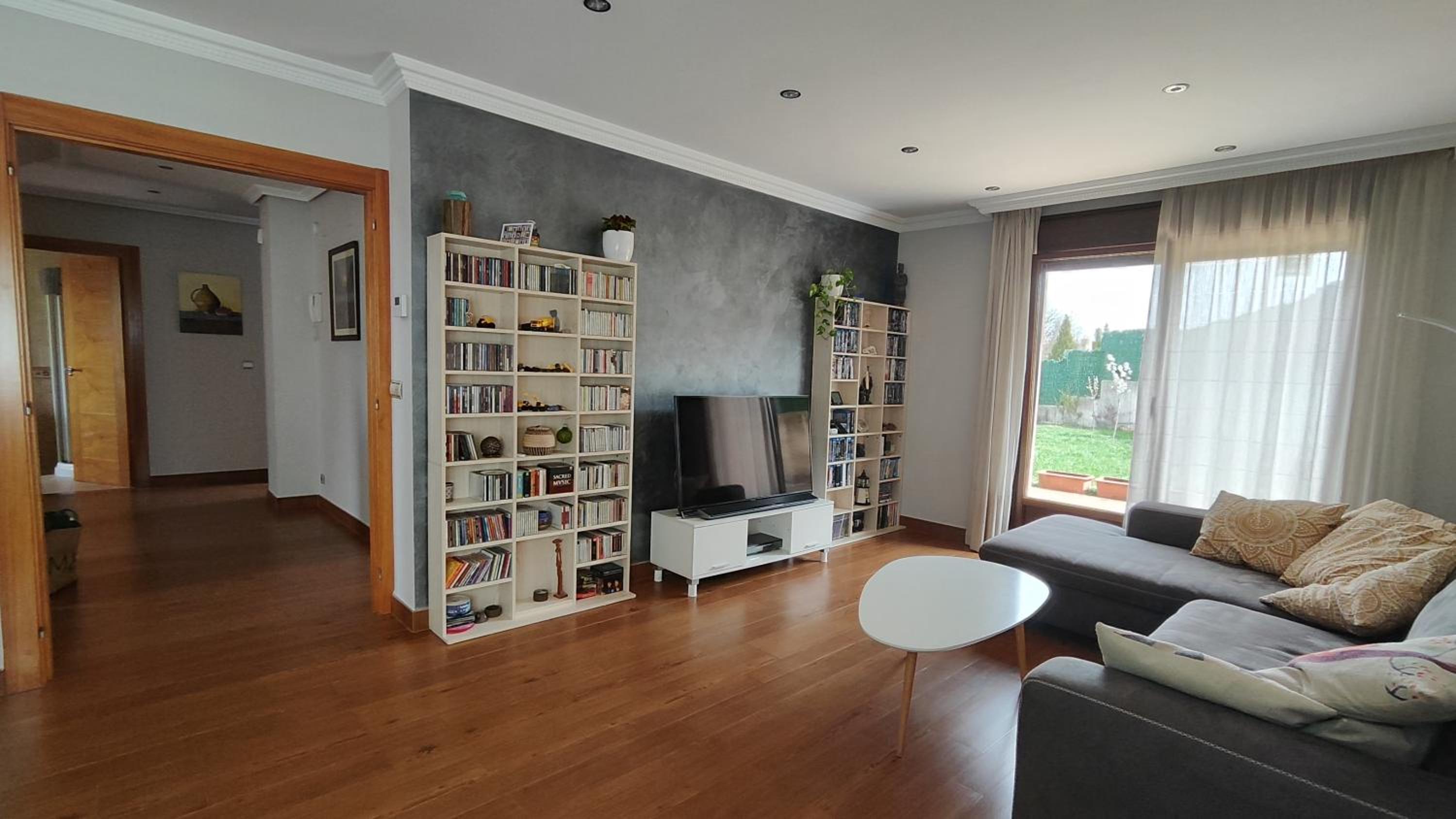 Casa tranquila con Jardin