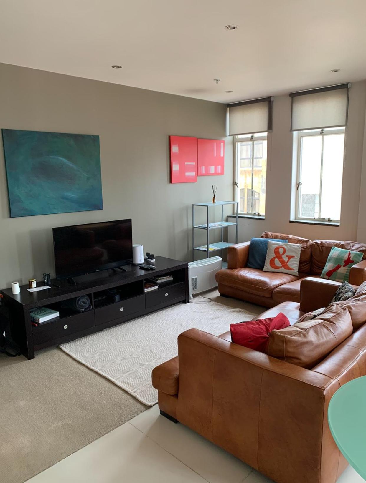Outstanding Central Lambton Quay Apartment