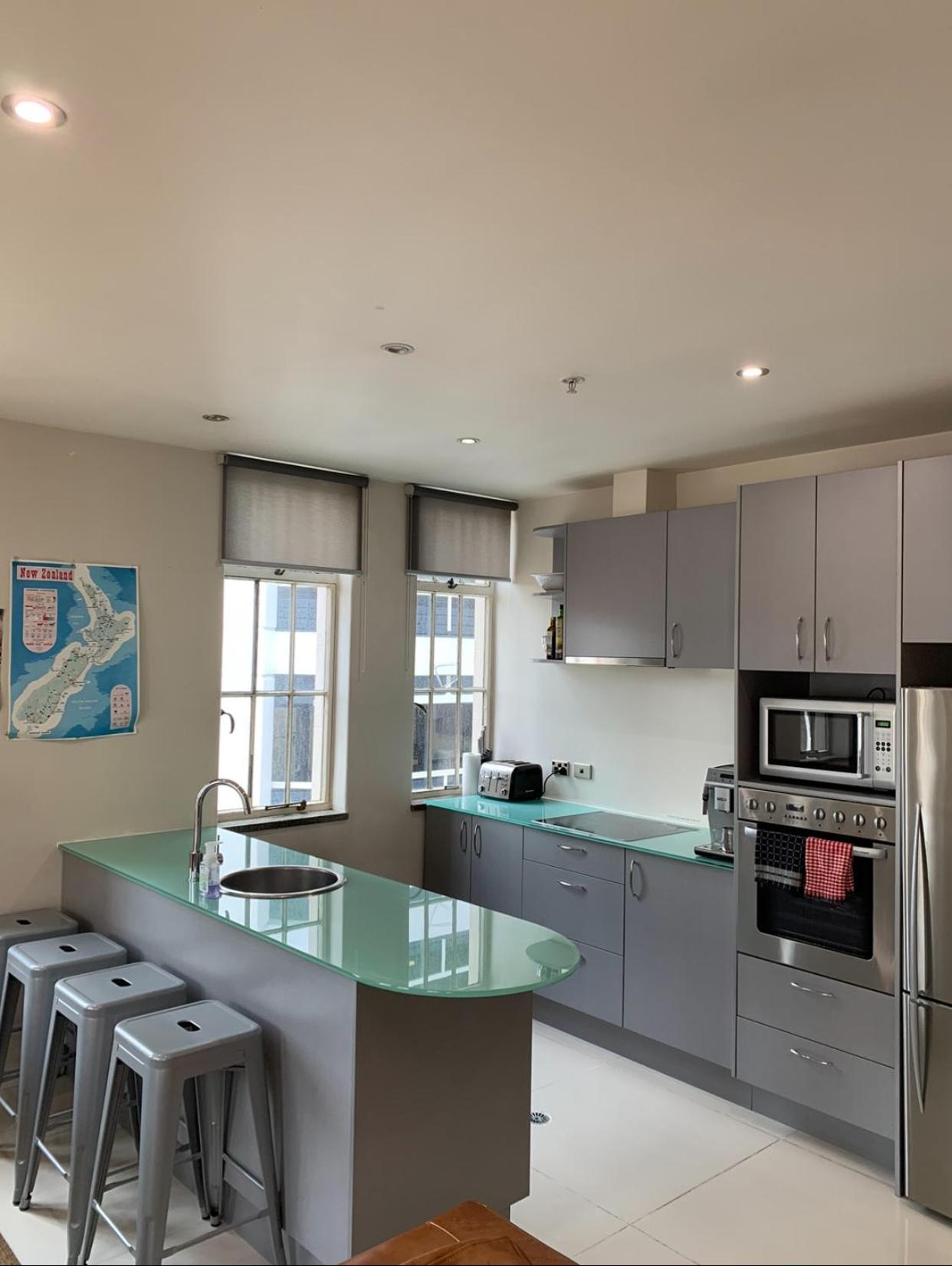 Outstanding Central Lambton Quay Apartment