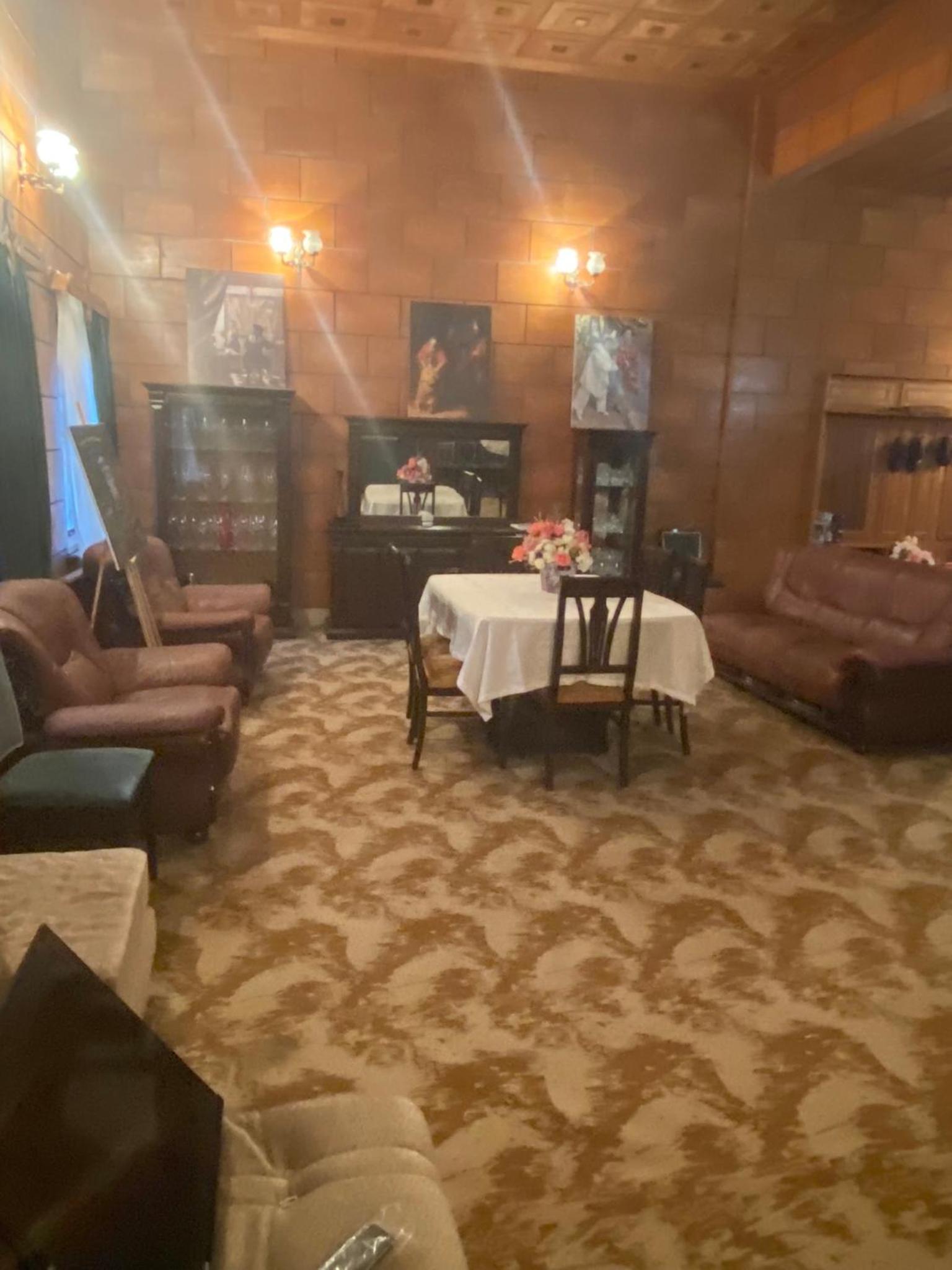 lounge