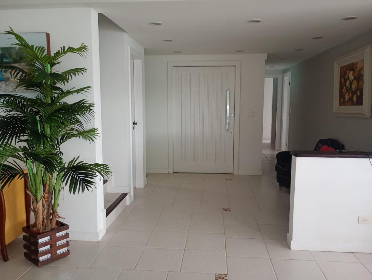 Casa com praia particular com vista incrível em Angra dos Reis