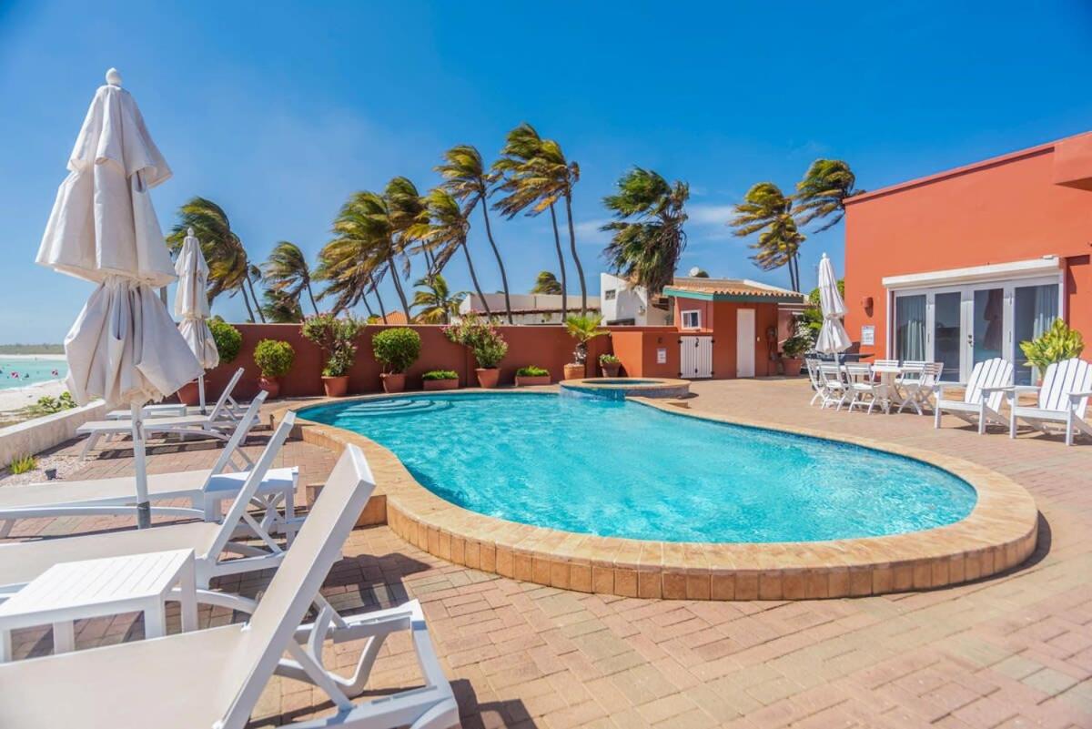 Arashi Beachfront - The best sunsets in Aruba!