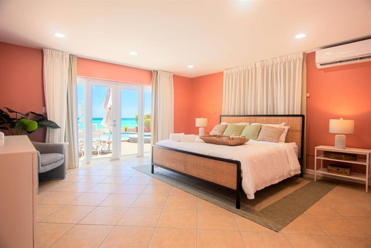Arashi Beachfront - The best sunsets in Aruba!