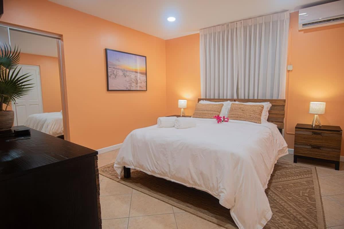 Arashi Beachfront - The best sunsets in Aruba!