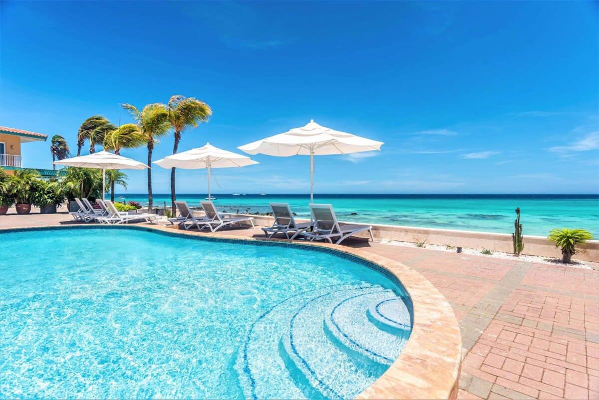 Arashi Beachfront - The best sunsets in Aruba!