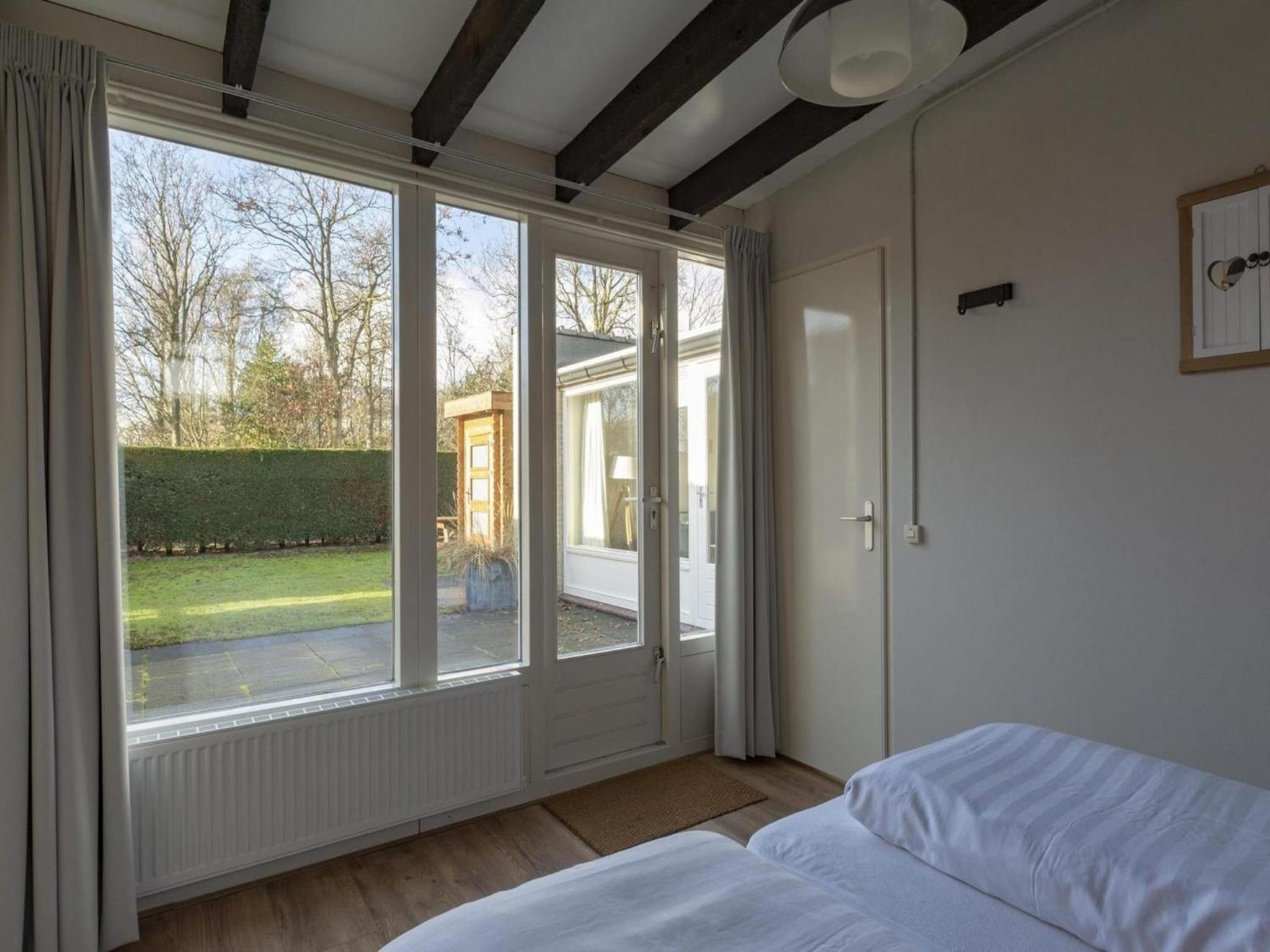 Duinland 245 bungalow for 6 guests near sea