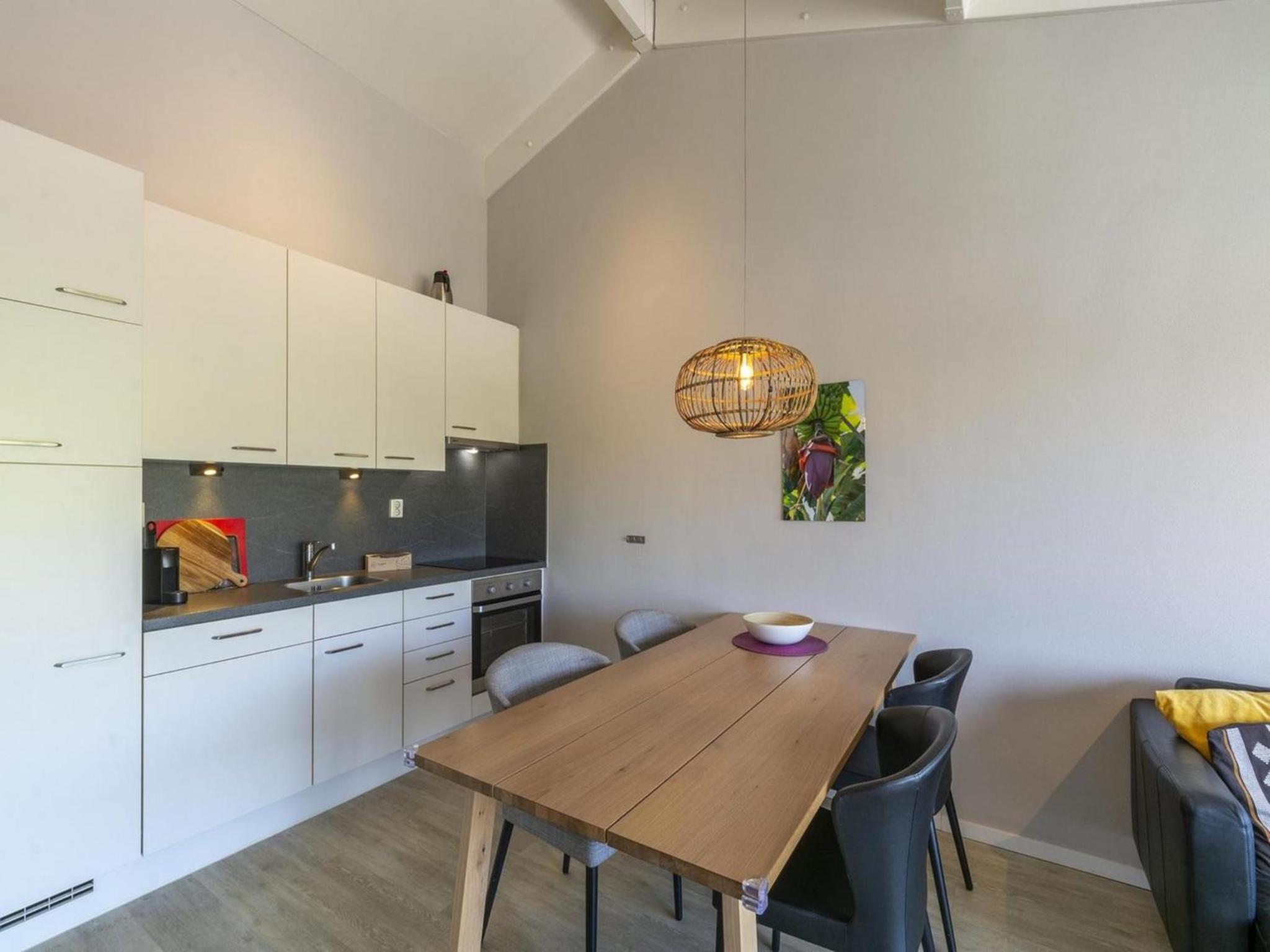 Beach apartment 35 for 4 guests, Callanstoog view 2