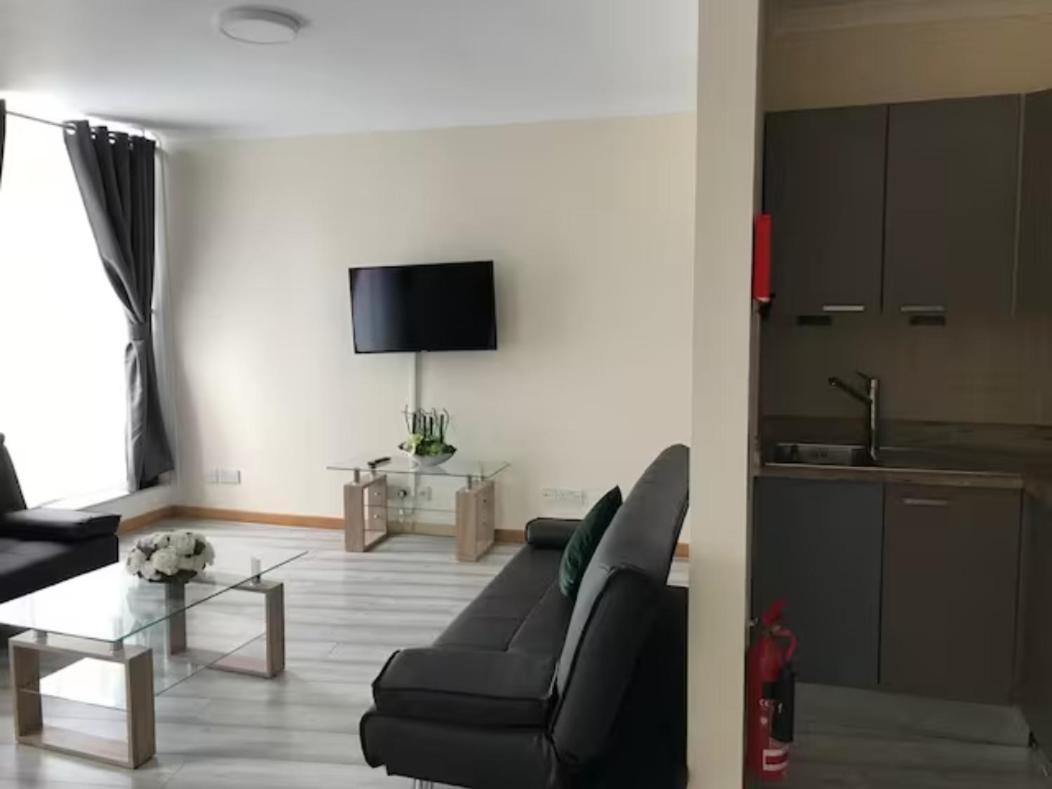 Blue Star Apartments