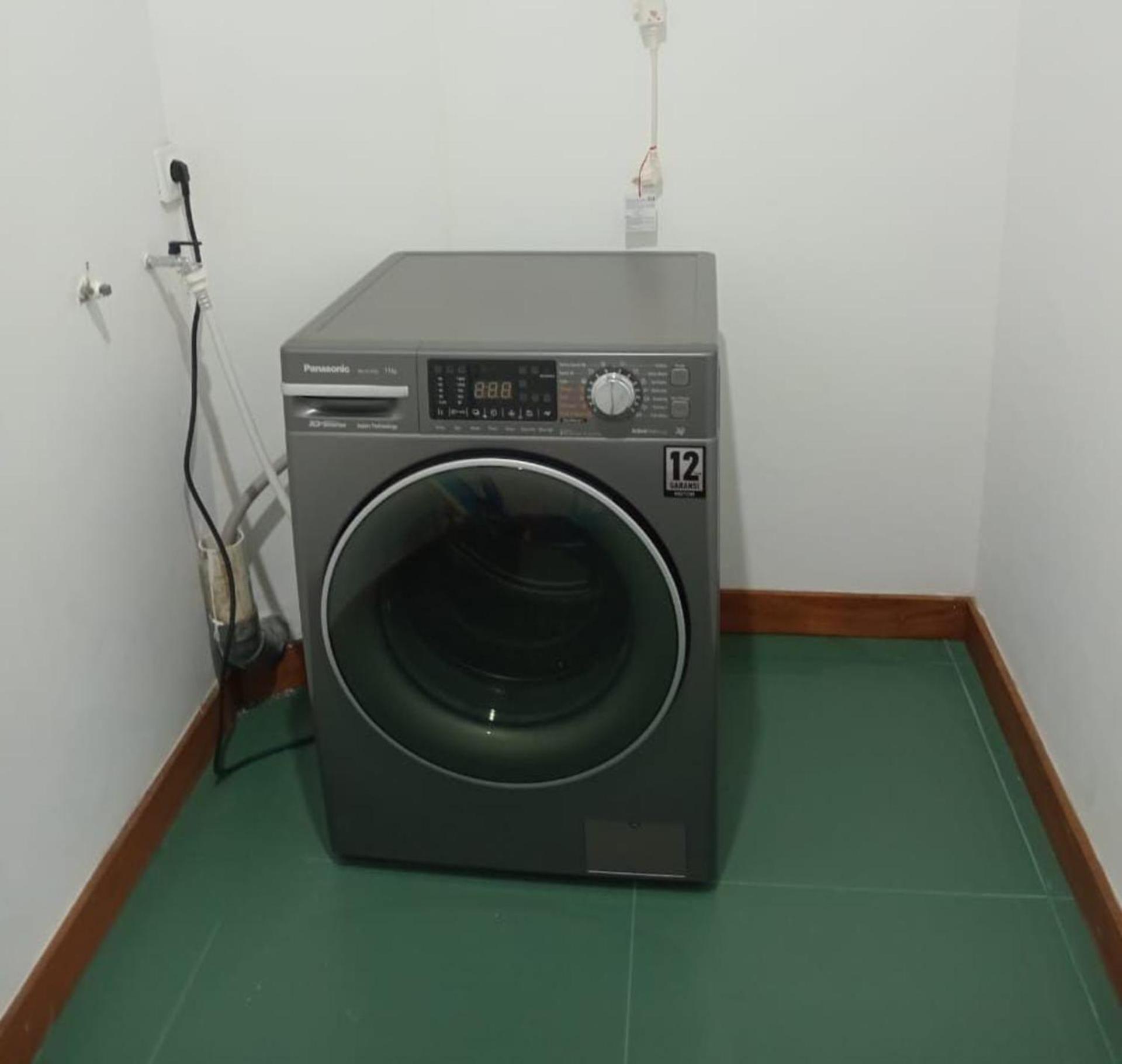 Photo 10