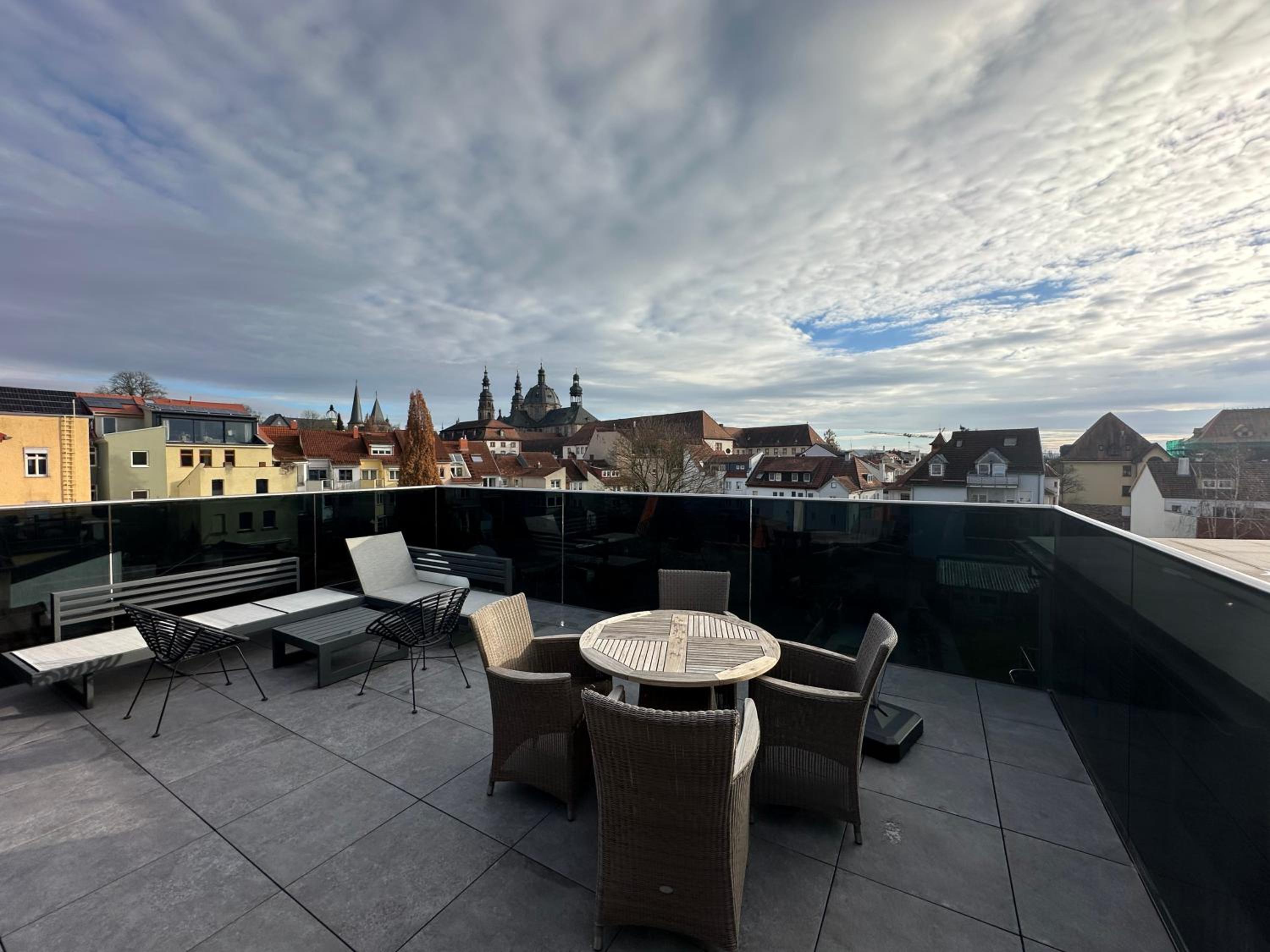 DOM LIVING - LuxusHaus