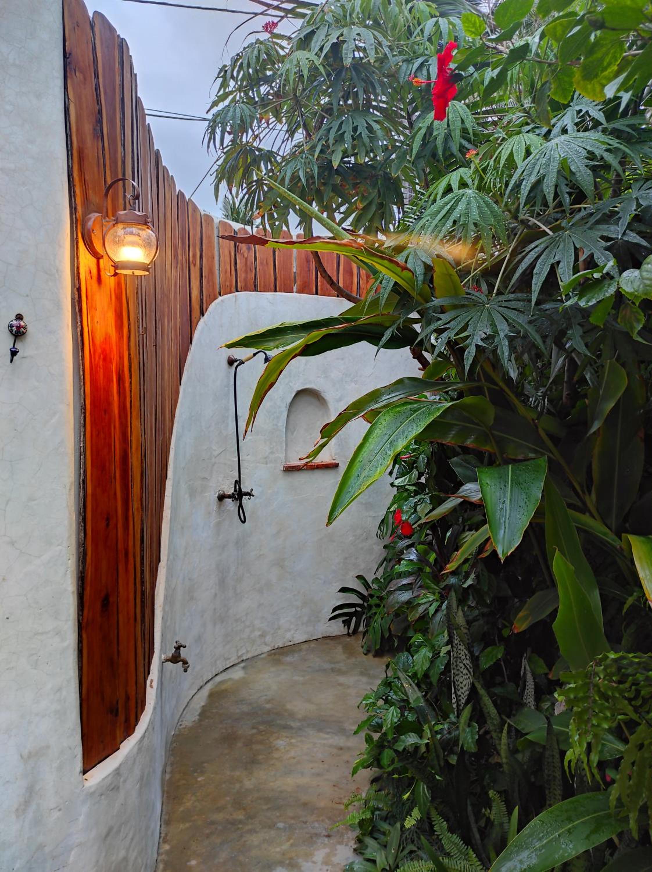Pura Vida Tofo Beach Houses view 3