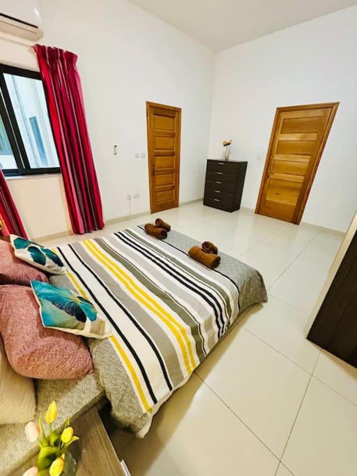 Spacious Home in the Heart of St Julian's photo 2